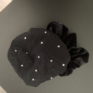 ❤️ Mesh bun cover and velvet scrunched set